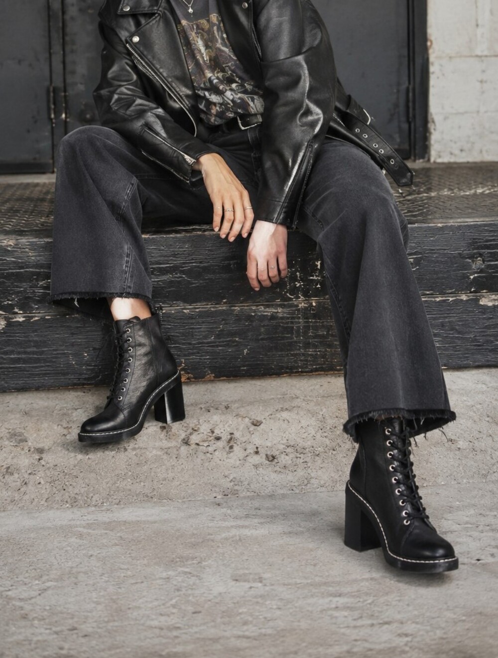 Dolce Vita Lynx Black Leather Chunky Ankle Boots Edgy Biker Grunge Women's 6.5